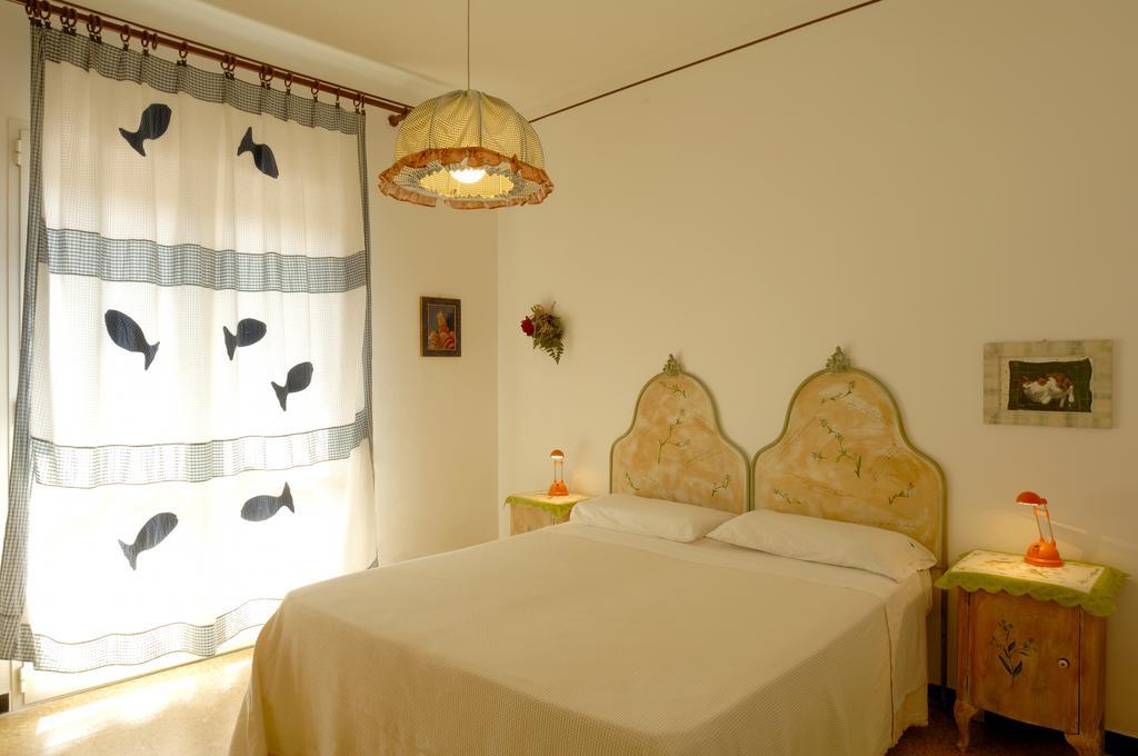 Villa Pina Laigueglia Szoba fotó